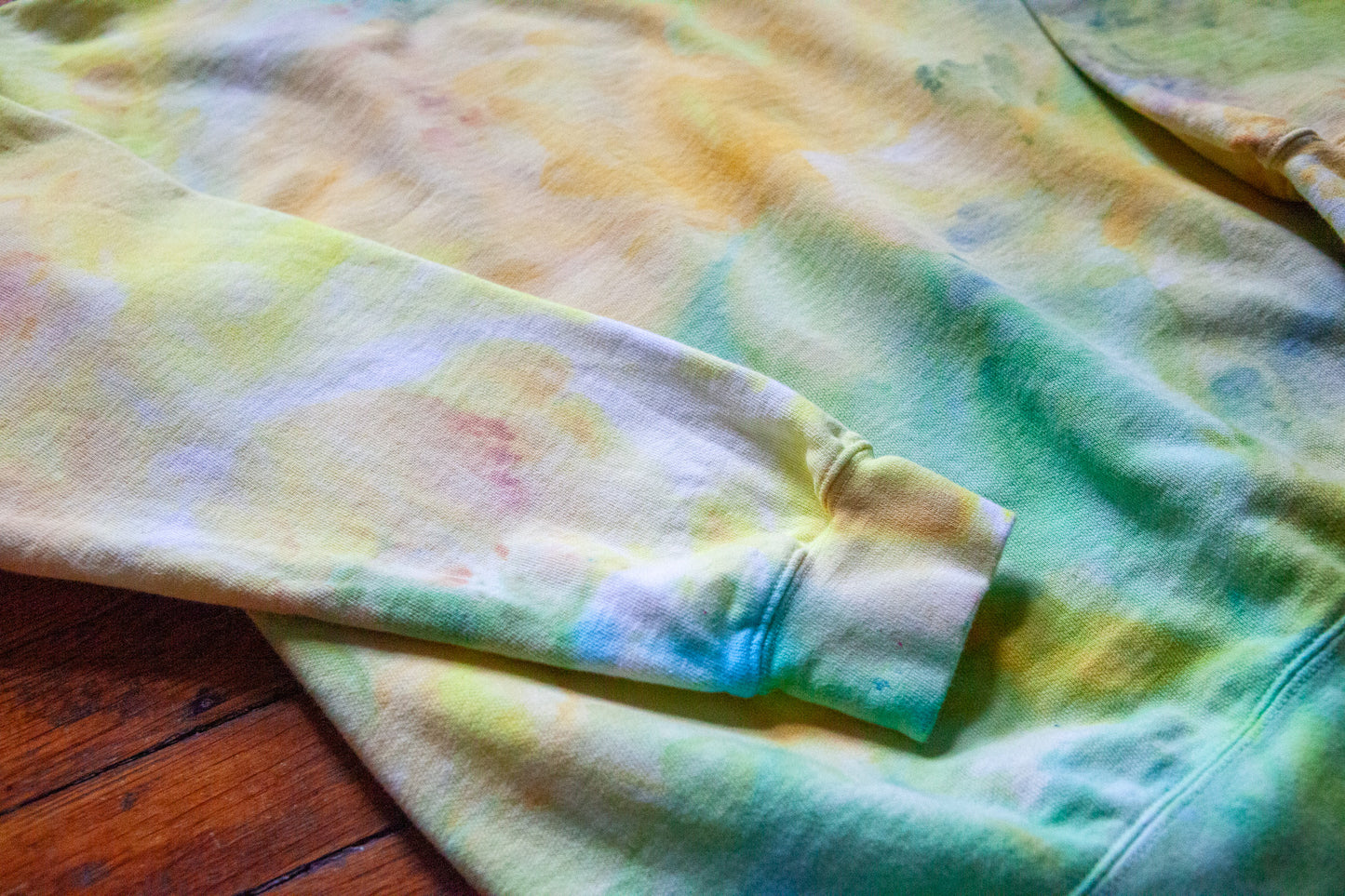 Sherbert and Sunshine Crewneck, M