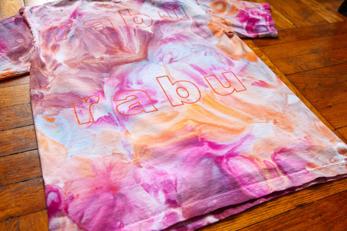 b.Eautiful x Cabagges x Editions T-Shirt, M