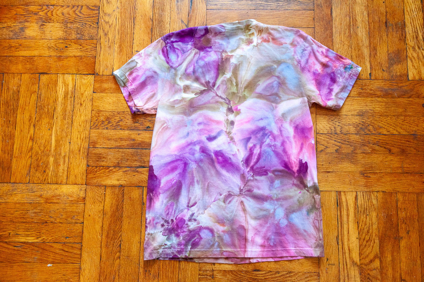 F*ck the Male Gaze in Bloom, M